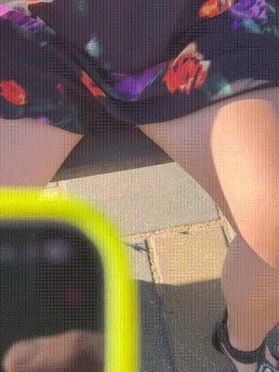 Is it bad that I love being watched when I’m getting played with? I especially love the toy (f) 