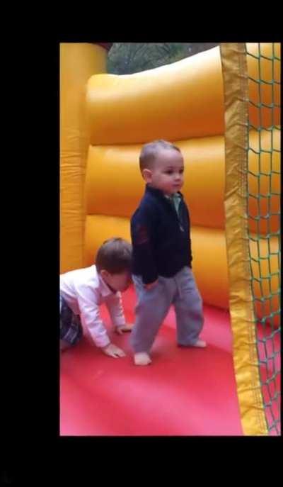 3 or 30? This is how middle management jumps on a trampoline.
