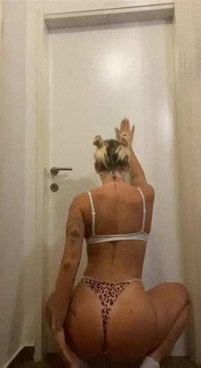 I told my bf I’d stop twerking on Reddit, that was a lie