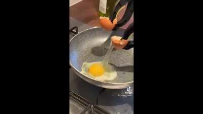 Could this be Shinjiro´s shadow?