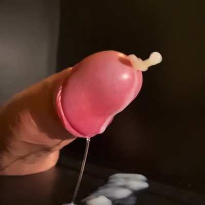 A thin rope precedes a mighty handsfree torrent