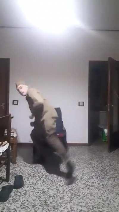 Russian special forces shows off his ninja-like martial arts skills