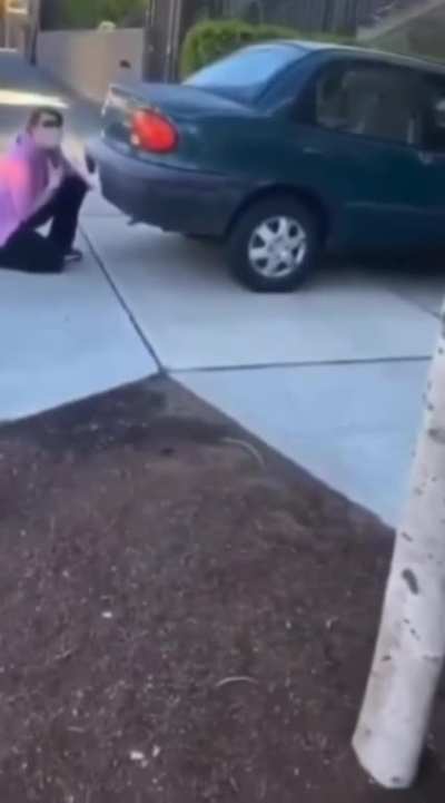 You either die a hero or live long enough to see yourself become a Karen - Hillary Clinton