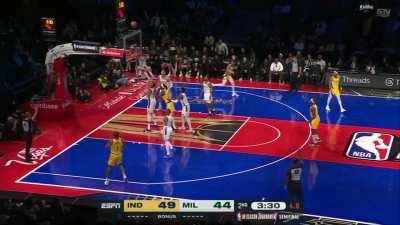 [Highlight] Haliburton somehow finds the lane to Toppin who drains the 3!