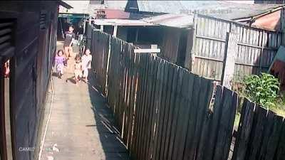 Kids attacked by a TITAN