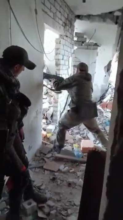 Russian soldier fires on Ukraine positions but weapon malfunctions and takes him out
