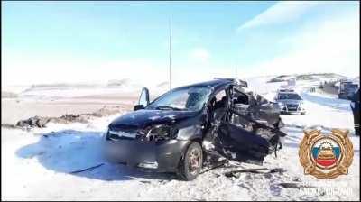 Chevrolet driver dies after turning in front of a truck 