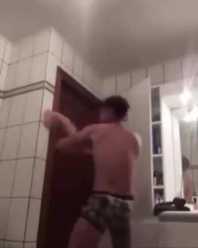 me training my diamonds hands for GME