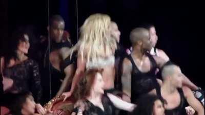 🎶Get naked, get naked 🔥