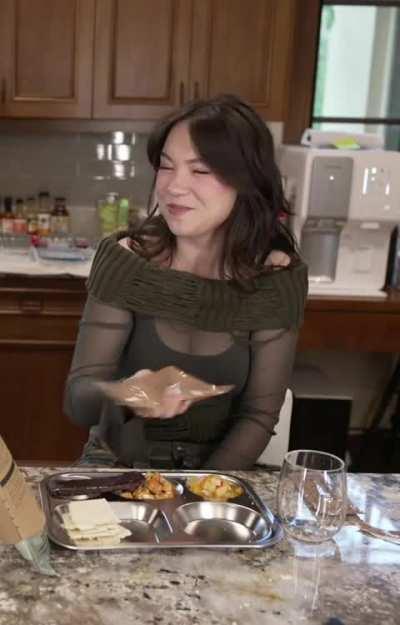 Jodi Shaking her MRE again