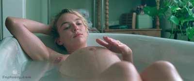 Jodie Comer in The End We Start From (2024)