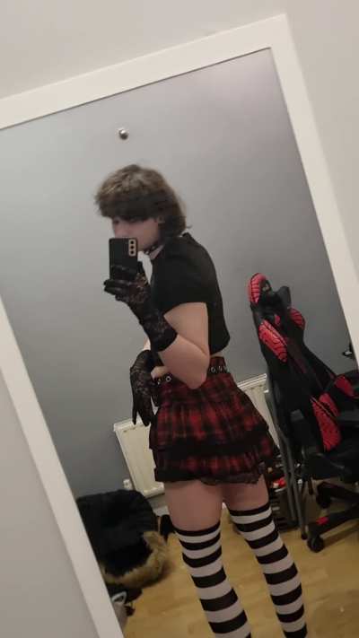 need a straight guy to breed me ;)