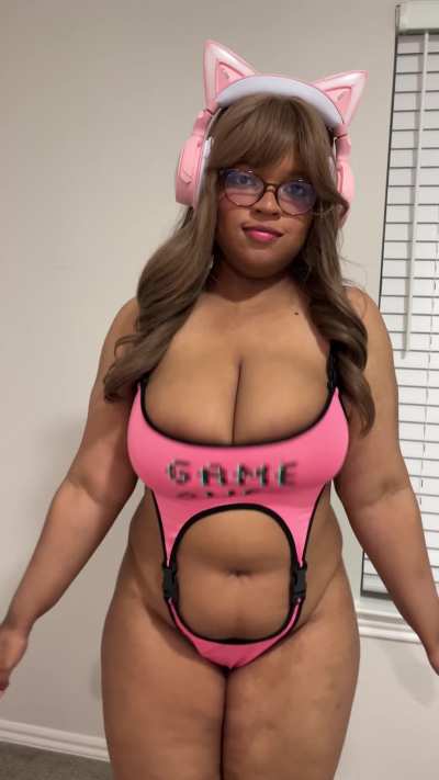 Do you like chubby black girls