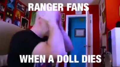 Last one of these I made was pretty well received, so here’s part 2 of different character fans (3-1b spoilers)