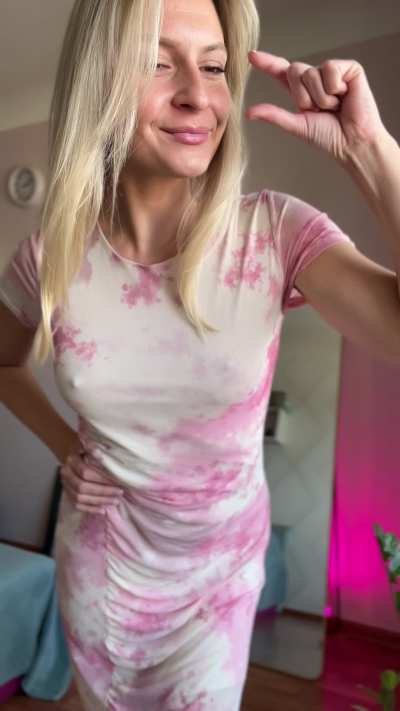 show your Goddess your pathetic little dick, I need another reason to laugh