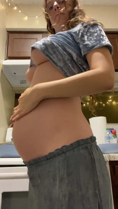 Would you wanna feel my extra wet pregnant pussy?