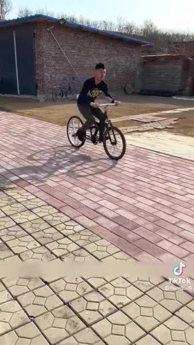 I hate city riding, so i got this bice so everywhere’s a mountain