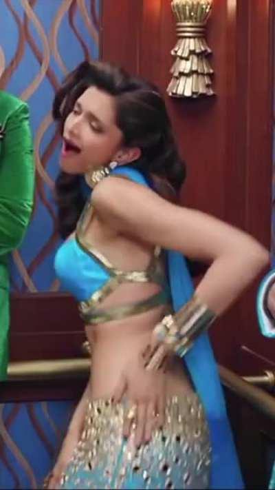 Deepika Padukone 💦🍑