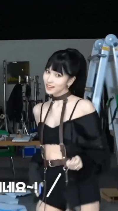 Dahyun and Mina in this video>>>