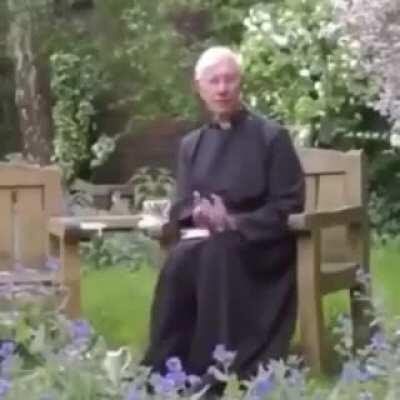 Les terrasses ouvriront demain. Il y a des entrées secrètes!