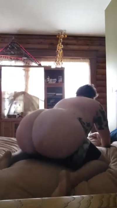 I want to bounce these massive cheeks on you