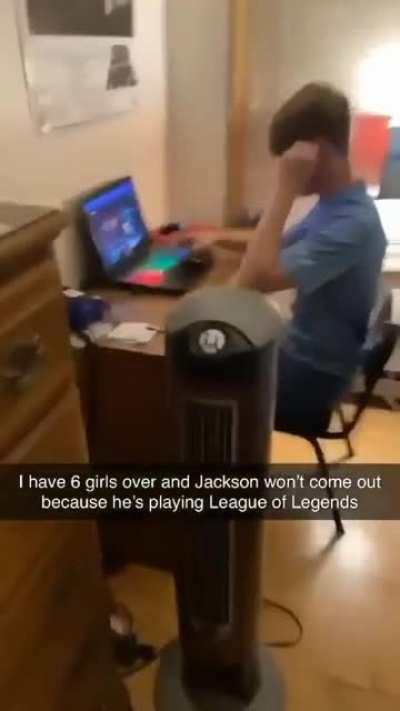 average support player 👑