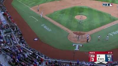 [Highlight] [highlight] Mitch garver hits a 3 run HR to put the Rangers up 7-3 vs. phillies