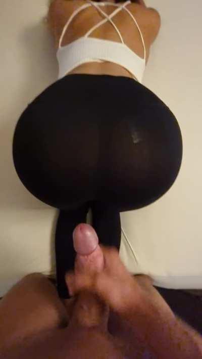 Covered my ass in cum after gym 💦😈 [f]