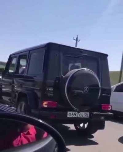 Mercedes-Benz vs Mercedes-Benz