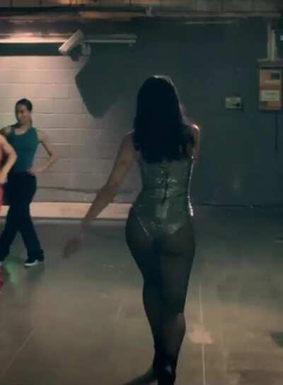 OMG 🍑 that jiggle