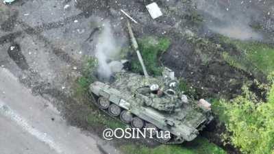 Ua pov: Two T-90As were abandoned on September 24th during an attempted Russian offensive on Kharkiv region