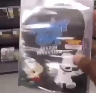 my nigga this the new family guy on dvd 🥶