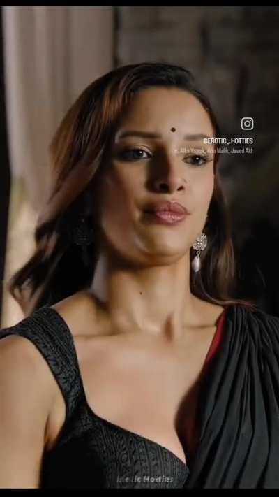 Tripti Dimri Cleavage