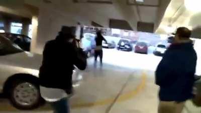 Michelle Bolsonaro é questionada por jornalistas sobre os R$89.000 depositados por Queiroz.