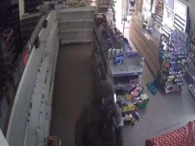 The Russian military has nothing to eat, so they loot stores