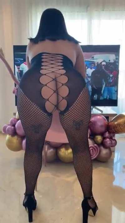 1981 mom of 1, am I still fuckable ?