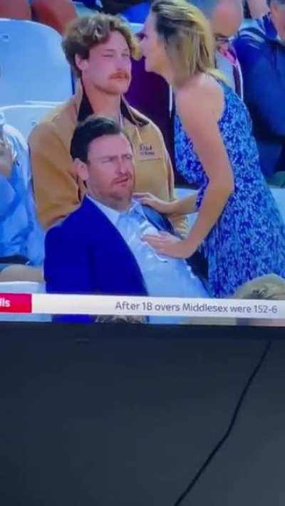 Neochode audience member