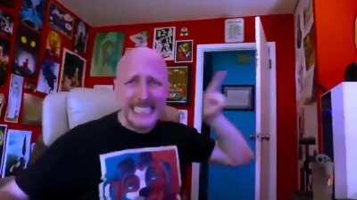 El dylan viendo que Friday Night Funkin' no murio en un mes: