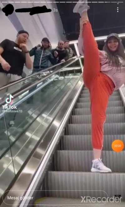 Pls what is this( sorry for bad quality)