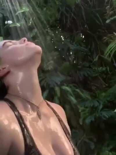 We now have more subscribers than /r/BillieEilish!