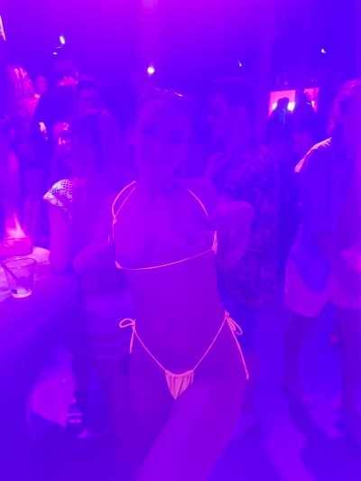 who even likes small tits 