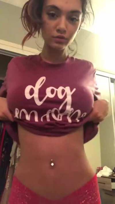 Never JudGe A Book By It's Cover 📚😇 ( A Surprise Waiting You In Comments )