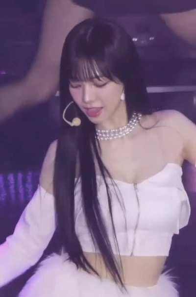 Need to unzip Karina’s top and let her fat tits spill out 😩😩😩