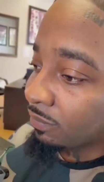 funny moment among two dudes in a barbershop :)