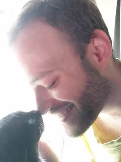 She gets a kiss, I get a lick ♥️