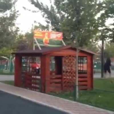 He just fly over the shack!