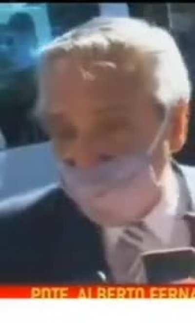 Por favor, que alguien le envie un gps a este pobre hombre. El presidente Alberto Fernandez, en vez de decir algo de Corrientes, les mando saludos a todos los norteños.