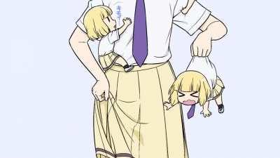 Chibis Ucchi clinging to Tomoko