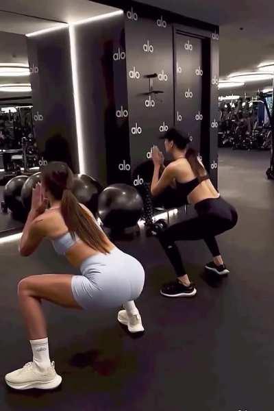 Victoria Justice & Madison Reed