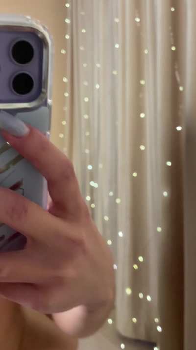 the only thing better than tights is tights without panties or I'm wrong?